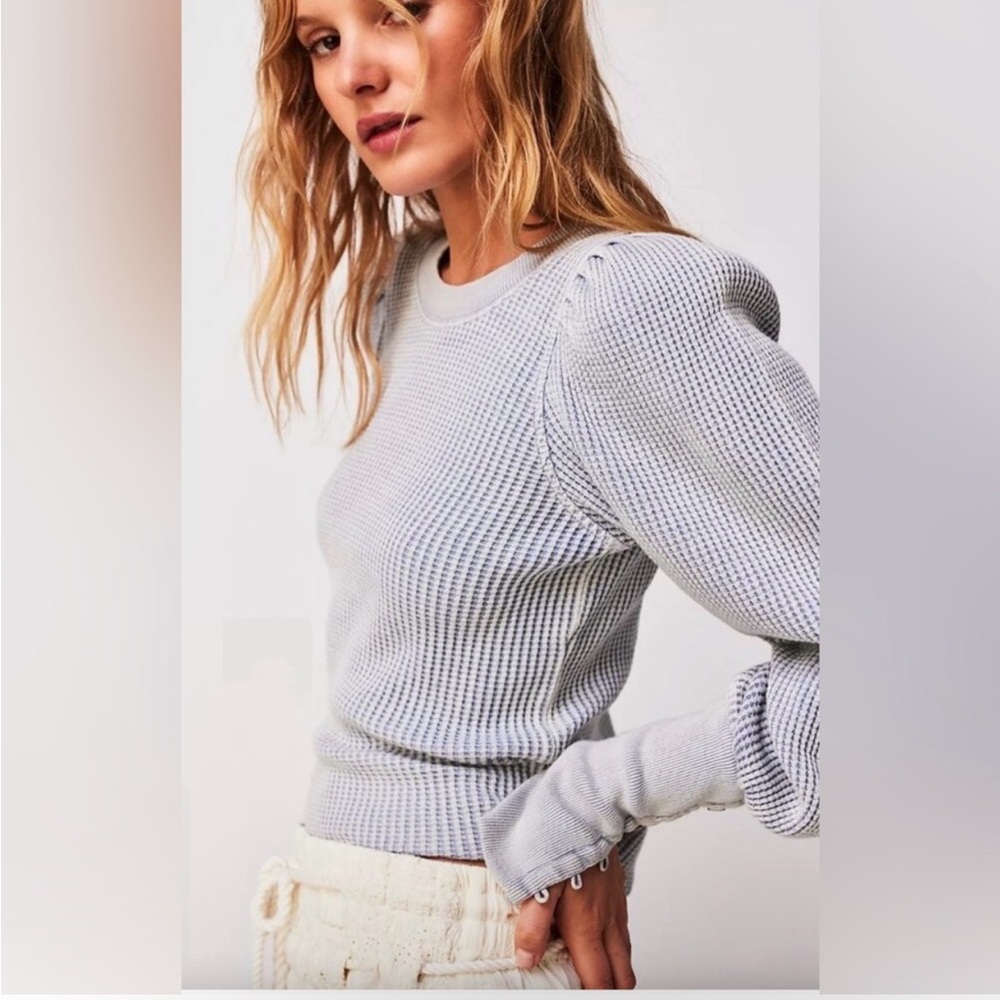 Women's Gray Long Sleeve Top